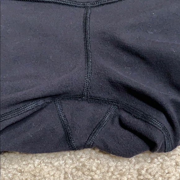 Lululemon crop leggings - Picture 2 of 6